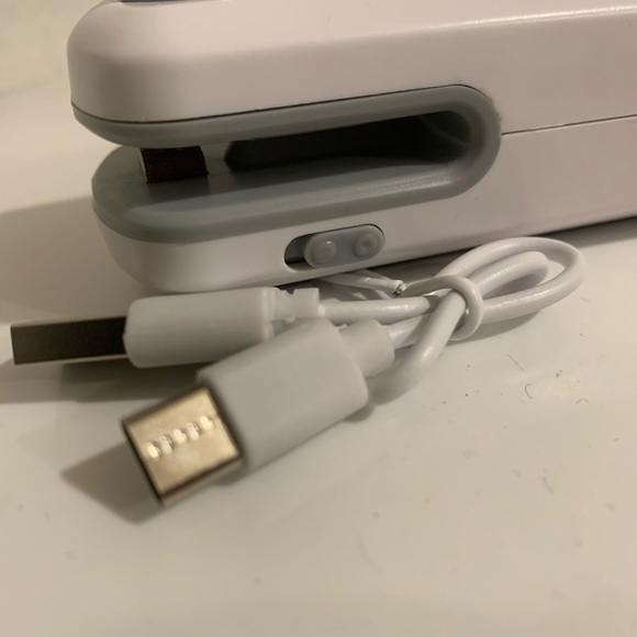 Mini electric heat sealer sealing machine portable and cutting. - Picture 2 of 7